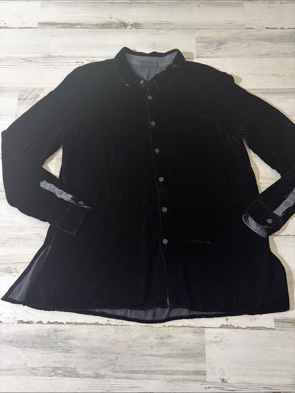 CP Shades Black Joss Velvet Button-Front Tunic Size Medium - Picture 2 of 9